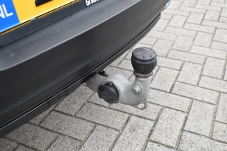 Volvo XC40 2.0 T4 R-DESIGN STOEL+STW VERW. / EL. A-KLEP / EL. WEGKLAP TREKHAAK / 11