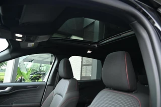 Ford Kuga 2.5 PHEV ST-Line|Panoramadak / 12