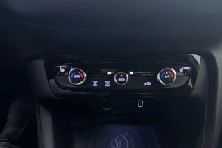 Opel Corsa 1.2 Turbo Ultimate | 100PK | Automaat | LED Matrix verlichting | Climate Control | Apple Carplay & Android Auto | Camera achter | Alcantara bekleding / 27