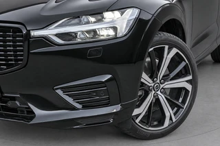 Volvo XC60 2.0 T8 Twin Engine AWD R-Design Panorama Trekhaak / 8