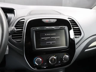 Renault Captur 0.9 TCe Limited | PDC | NAVI | CRUISE | LMV | / 8