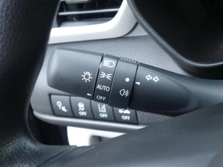 Suzuki Swift 1.2 Comfort Smart Hybrid NIEUW, Uit voorraad leverbaar, Apple Carpl/ Android Auto, Cruise Control, Camera, Navigatie / 12