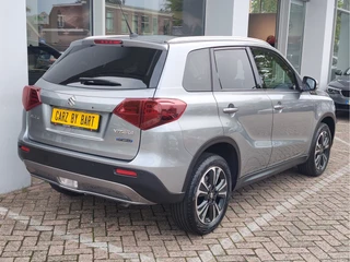 Suzuki Vitara 1.5 HYBRID STYLE AUTOMAAT  Adaptive Cruise | Dodehoeksensoren | Keyless / 6