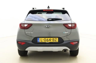 Kia Stonic 1.0 T-GDi 100pk MHEV Dynamic Plus Line | Kia Garantie 2028 | Navigatie | Camera | Climate control | Cruise control | Parkeersensoren | Keyless Start + Entry / 12