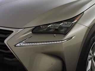Lexus NX 300h AWD Luxury Line Schuifdak | Mark Levinson / 21