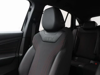 Volkswagen ID.5 GTX 77 kWh 299 Pk | Stoel/Stuur Verwarming | 360° Camera | Adaptive Cruise | CarPlay | Navigatie | 20 Inch | 67.619 Km !! / 34