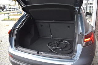 Audi Q4 e-tron 40 Launch edition Advanced 77 kWh MATRIX LED / 8