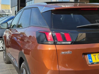 Peugeot 3008 1.2 PureTech Allure|Panorama|Trekhaak|NW Riem / 17