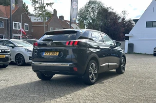 Peugeot 3008 1.2 PureTech Allure / 2