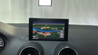 Audi Q2 30 TFSI Epic LED Navigatie Climate Control Parkeersensoren / 6
