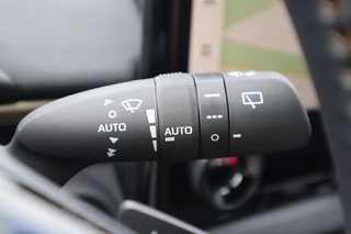 Toyota bZ4X Touring Dynamic 75 kWh NIEUW & DIRECT LEVERBAAR! BLIND-SPOT PARK-SENSOREN STOEL/STUURVERW APPLE/ANDROID 18" LM-VELGEN / 29
