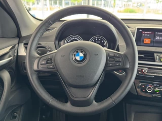 BMW X1 sDrive18iA High Executive | Cruise Control | Camera | Navigatie | Stoelverwarming | LM-Velgen | Climate Control | Elektrisch bedienbare Achterklep | PDC | LED Verlichting ( Vestiging - Vianen ) / 17