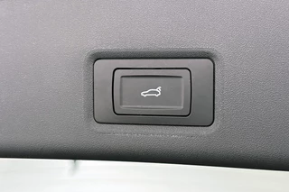 Voyah Courage Business Edition 80 kWh / 44