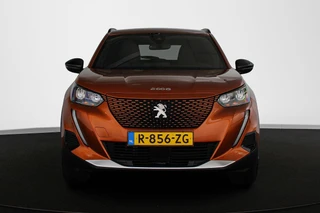 Peugeot e-2008 EV Allure Pack 50 kWh Stoelverwarming Camera Apple CarPlay / 15