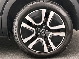 Volvo XC40 1.5 T5 Recharge Inscription 262 PK | Leder | Camera | Carplay | Elek. Kofferklep | / 17