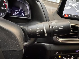 Mazda 3 2.0 SkyActiv-G 120 GT-M / 17