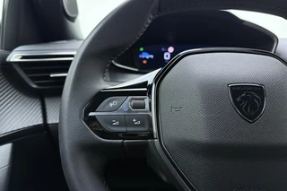 Peugeot 2008 1.2 Turbo 100 Allure | Adaptive Cruise Control | Draadloos Apple Carplay & Android Auto | Parkeersensoren voor & achter | 17'' Lichtmetalen velgen | Full LED / 18