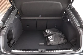 Audi Q3 1.5 272pk e-hybrid S edition Trekhaak Camera Keyless Panoramadak Stoelverwarming Virtual Cockpit Navigatie 2x S-Line / 46