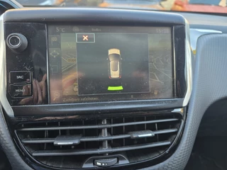 Peugeot 2008 1.2 PureTech Allure Pano Navi / 15