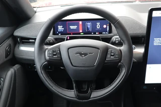 Ford Mustang Mach-E GT AWD 98KWH 487PK 4JR/100.000KM-FABR-GARANTIE FABRIEKSAUTO!! HALF-LEDER PANO BLISS MEMORY 360-CAMERA / 23