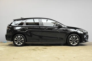 Kia Ceed 1.0 T-GDi 100pk Design Edition / 5