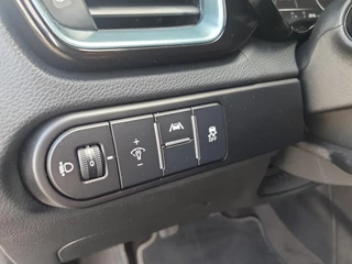 Kia Ceed 1.0T Design Edition | Stoel en stuurverwarming | Dodehoek detectie | Navigatie | Camera | Apple carplay / Android Auto | JBL sound system | / 34