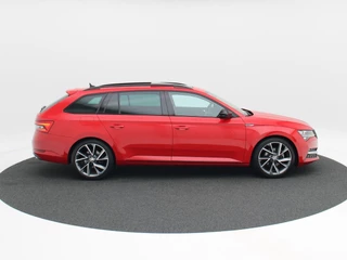 Škoda Superb Combi 1.5 TSi 150 Pk Automaat Sportline Business | Panoramadak | Trekhaak | Virtual Cockpit | Adaptive Cruise | Camera | LED | 19 Inch | 53.466 Km! / 7