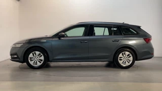 Skoda Octavia Combi 1.0 e-TSI DSG Business Edition Parkeersensoren Navigatie App-Connect DAB+ / 16