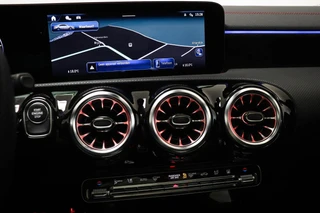 Mercedes-Benz CLA-klasse 250 e Business Solution AMG | WINTER PACK | PANORAMADAK | STUURVERWARMING | CAMERA / 40
