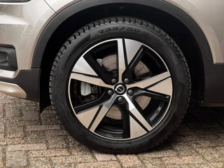 Volvo XC40 1.5 T5 Recharge R-Design NL-auto | Schuif- Kanteldak | H&K | Trekhaak | Stoelverwarming | Memory | Adaptive Cruise / 35