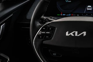 Kia EV6 Light 77.4 kWh | SOH 100% | Trekhaak | ACC | Camera | LED | Keyless | Navigatie | Apple Carplay/Android Auto | Dealeronderhouden | 19" / 18