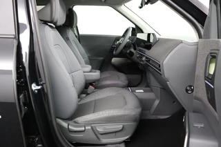 Kia EV2 Demo Edition 42.2 kWh - Panorama dak - Elektrische bestuurderstoel - Harman Kardon - 7 jaar garantie / 32