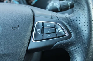 Ford Focus 1.5 ST-LINE **NL-Auto** 150pk / 19
