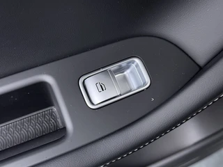Omoda 5 EV Premium 61 kWh  - Schuif/kantel dak - Adaptieve cruisecontrol - Sfeerverlichting - Apple Carplay - Android Auto 7 Jaar of 150.000km Fabrieksgarantie / 35