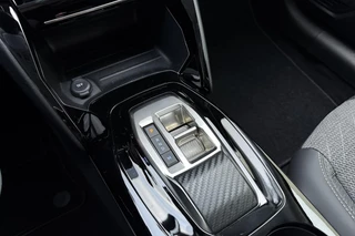 Peugeot 208 1.2 Hybrid 110 e-DCS6 Allure | Lichtmetalen velgen | Automaat | Apple Carplay/Android Auto | Cruise Control / 27