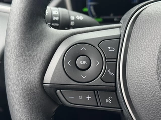 Toyota Corolla Cross 2.0 Hybrid 180 DYNAMIC NIEUW DIRECT LEVERBAAR! BLIND SPOT STOEL/STUURVERW KEYLESS 18'' LM-VELGEN APPLE/ANDROID NAVI CLIMA AD-CRUISE PARK-SENSOREN / 18