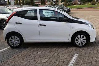 Toyota Aygo 1.0 VVT-i x-fun NL-AUTO AIRCO / 15