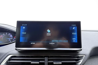 Peugeot 3008 1.2 PureTech Allure Pack Business | Trekhaak | Achteruitrijcamera | Navigatie | Airco | Stoelverwarming | Climate control | Cruise control | Dodehoekdetectie / 22