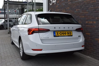 Skoda Octavia Combi 1.0 e-TSI Ambition VirtualCockpit NAVI ECC / 18