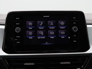 Volkswagen T-Roc 1.0 TSi 110 Pk Life | Adaptive Cruise | Airco | Camera | CarPlay | 17 Inch | 60.043 Km !! / 22