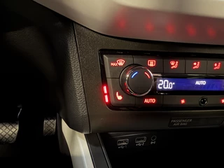SEAT Arona 1.0 TSI Xcellence Business Intense Camera | Sfeerverlichting | Stoelverwarming | Adaptive cruise | Carplay / 21