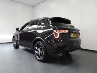 Lynk & Co 01 1.5 PHEV BlackLine ZWARTE HEMEL/360CAM/SCHUIFDAK/LED/20"LMV! / 4