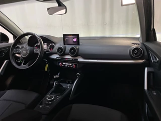 Audi Q2 30 TFSI Epic Navigatie LED Climate Control Parkeersensoren / 4