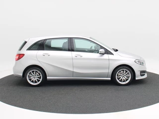 Mercedes-Benz B-klasse 250 Ambition Automaat 211 Pk | Camera | Trekhaak | Keyless | LED | Navigatiesysteem | Parkeersensoren | 18 Inch | 81.928 Km / 9