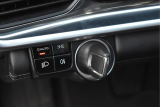 Porsche Panamera 4 Sport Turismo 3.0 Turbo Open dak | Keyless | Luchtvering | Carplay | Mem.stoelen | Softclose | 4x stoelverwarming | Bose | Full LED | 21" / 53