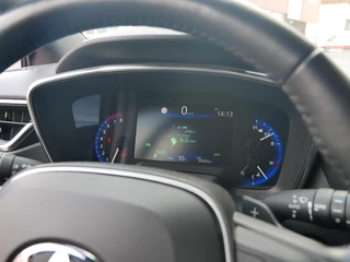 Toyota Corolla 2.0 Hybrid Team D GR Navi+BT| Camera| Dealer onderhouden / 17