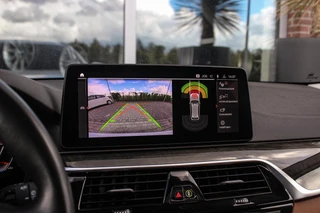 BMW 5-serie Touring 540i xDrive High Executive Luxury-Line | 1e eigenaar | Achterasbesturing | Cruise control adaptief | Apple carplay | Adaptief LED | DAB | Panoramadak | HiFi audio / 25