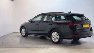 Škoda Octavia Combi 1.0 TSI 110pk Business Edition Navigatie Parkeersensoren App-Connect DAB+ / 7