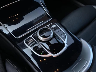 Mercedes-Benz C-klasse Coupé AMG Line | Facelift | HUD | Navi | Camera 360 | Carplay| Advantage Pack | Sport Leer | Nap / 20
