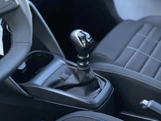 Citroen C3 1.2 Turbo 100pk Plus | Apple Carplay/Android Auto | Comfort Seats | Parkeersensoren | Cruise Control | Airco | Isofix | DAB | Full LED | / 22
